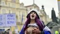 Anna Kubáňová - polonahá demonstrantka ze Staroměstského náměstí