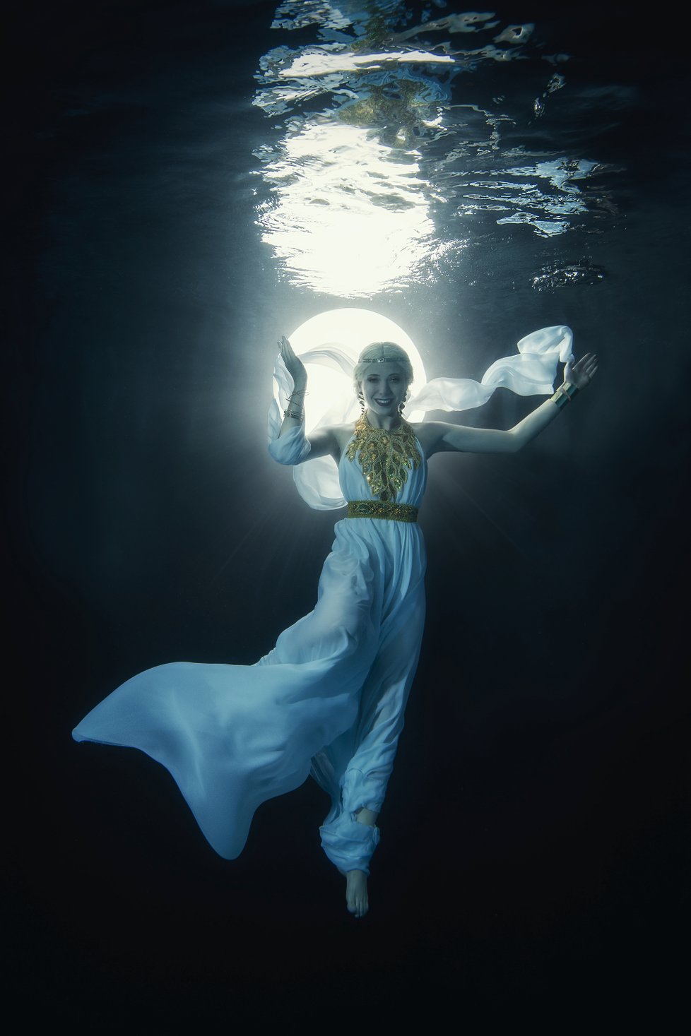 Anna Slováčková pod vodou jako Dcera Slunce