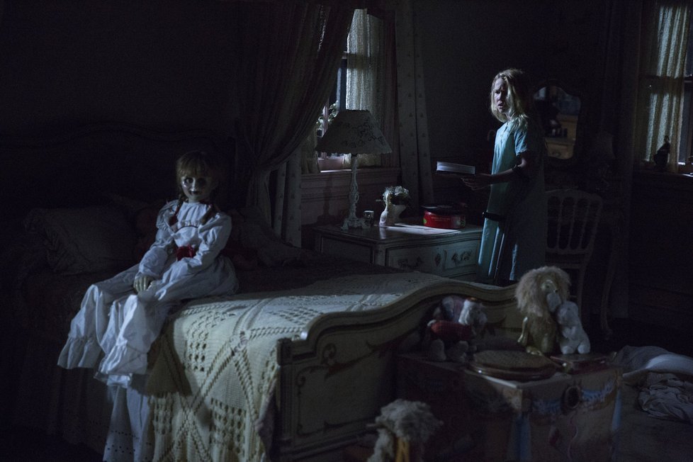 Děsivá panenka Annabelle se vrací do kin 10. srpna 2017.