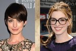 S výraznými brýlemi vypadá něžná Anne Hathaway úplně jinak.