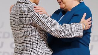 Nástupkyně Merkelové má jiný přístup než kancléřka, říká analytička Lizcová