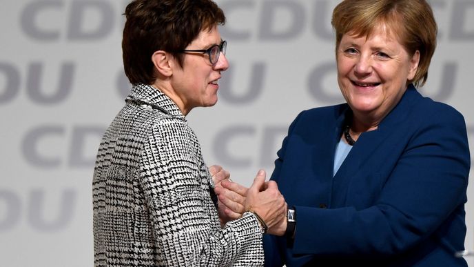 Angela Merkelová a Annegret Krampová-Karrenbauerová