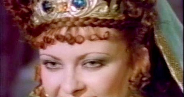 Anneka hrála v erotickém historickém snímku Caligula Messalinu