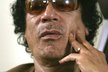 Muammar Kaddáfí své ženské služebkyně týral a znásilňoval.