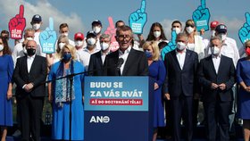 Hnutí ANO zahájilo ostrou v Ústí nad Labem ostrou fázi kampaně. Babiš se chce rvát do roztrhání těla. (2. 9. 2021)