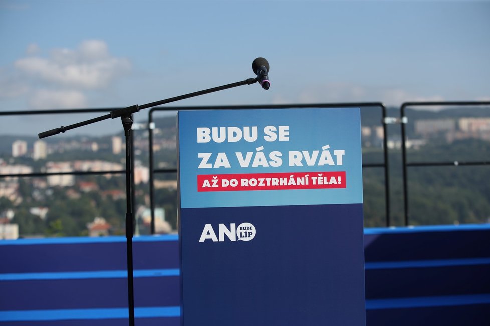 Hnutí ANO zahájilo ostrou v Ústí nad Labem ostrou fázi kampaně. Babiš se chce rvát do roztrhání těla. (2. 9. 2021)