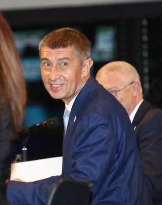 Andrej Babiš na sněmu hnutí ANO, 2015