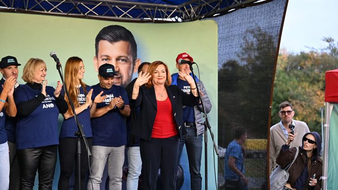 Hnutí ANO se ve finále pražské komunální kampaně zaměřilo na obyvatele sídlišť, přičemž lídra Jana Hušbauera osobně podpořili čelní politici strany i Andrej Babiš na dálku. Hnutí ANO se ve finále pražské komunální kampaně zaměřilo na obyvatele sídlišť, přičemž lídra Jana Hušbauera osobně podpořili čelní politici strany i Andrej Babiš na dálku.