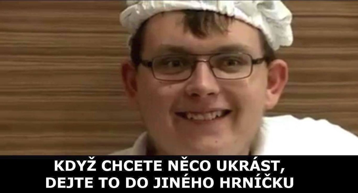 Hit internetu! Učeň, který dal řetízek omylem do špatného hrníčku!