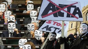 Evropští poslanci zavrhli smlouvu ACTA, radují se jak Anonymous, tak i další počítačoví nadšenci