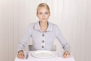 Nejsem nemocná, jen jinak jím. Co způsobuje poruchy příjmu potravy a jak na ně?