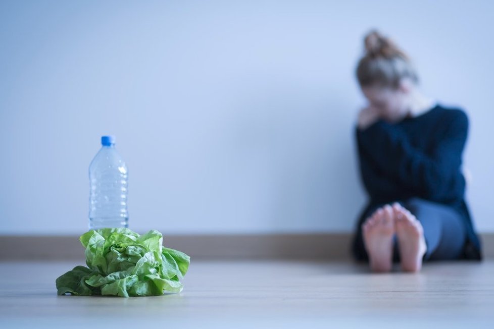 Ortorexie, bigorexie a drunkorexie - nové poruchy příjmu potravy ohrožují Čechy
