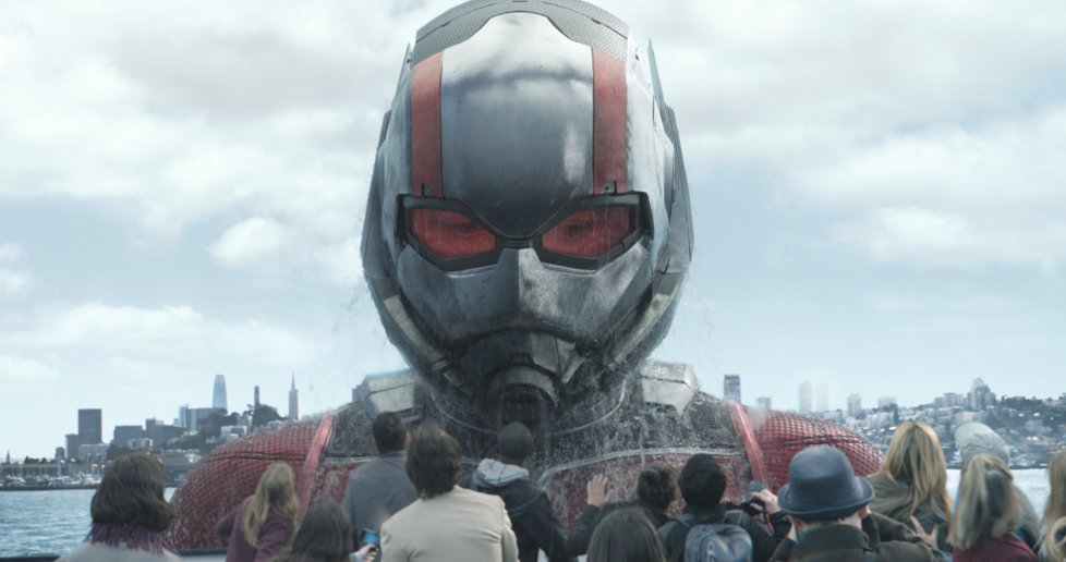 Ant-Man a Wasp: Mravenčí frajer a vosí kočka se dali dohromady, aby to natřeli padouchům od 5. 7. 2018 v kinech.