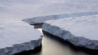 V Antarktidě se odtrhla obří ledová kra velká jako tři Prahy, s klimatickými změnami to ale nesouvisí