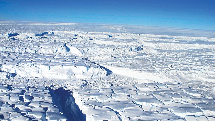 90 % světového ledu je na Antarktidě