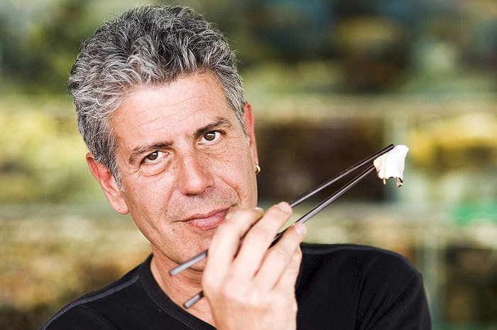 Anthony Bourdain díky svým pořadům procestoval celý svět. A po celém světě se také stal slavným.