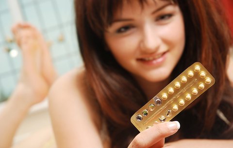 50 let antikoncepce! Co všechno ženám vzala a dala? A opravdu neškodí? 