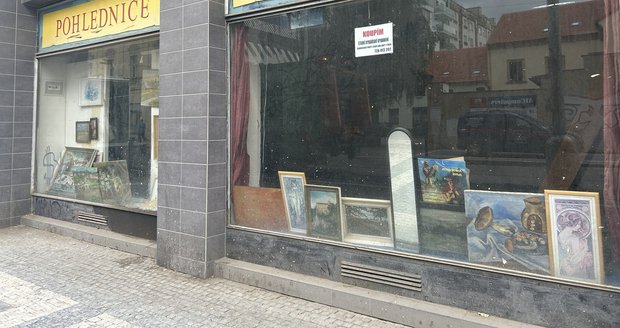 Antikvariát Jiřího Nováka v Dělnické ulici je téměř vyklizený.