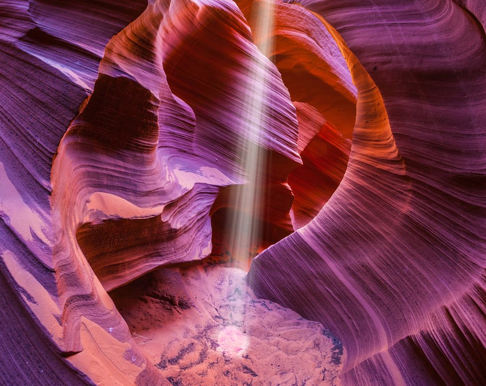 Antilopí kaňon (Antelope Canyon) v Arizoně