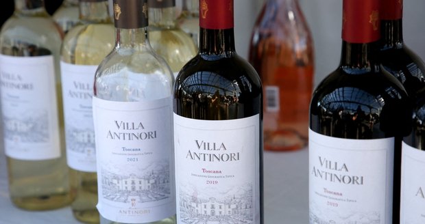 Ze známého italského vinařství Antinori zloději odvezli na 30 000 lahví.