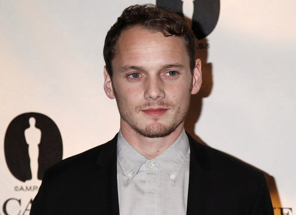 Herec Anton Yelchin, známý z nových filmů Star Trek, zemřel při nehodě.