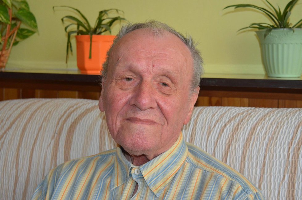 Antonín Březa (78) z Brna prodělal před 28 lety stejnou operaci hlasivek a hltanu jako Jiří Pomeje. Dnes žije naprosto plnohodnotným životem.