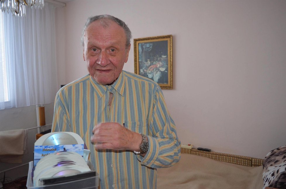 Antonín Březa (78) z Brna prodělal před 28 lety stejnou operaci hlasivek a hltanu jako Jiří Pomeje. Dnes žije naprosto plnohodnotným životem.