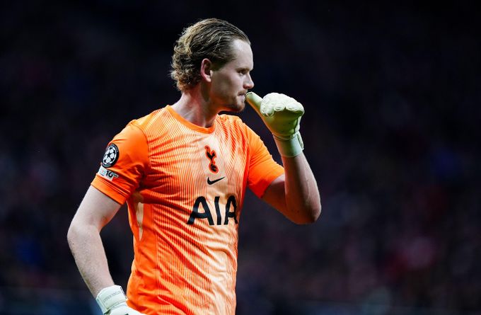 Vyhlídky Kinského po kolapsu: zájemce měl napříč TOP ligami, čemu nahrává smlouva? Vyhlídky Kinského po kolapsu: zájemce měl napříč TOP ligami, čemu nahrává smlouva?