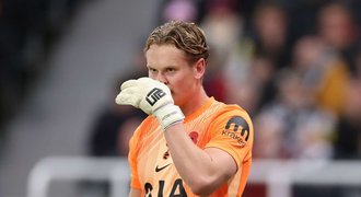 Na Kinského se v Anglii po návratu valí kritika: Byl úplně mimo! Na Kinského se v Anglii po návratu valí kritika: Byl úplně mimo!