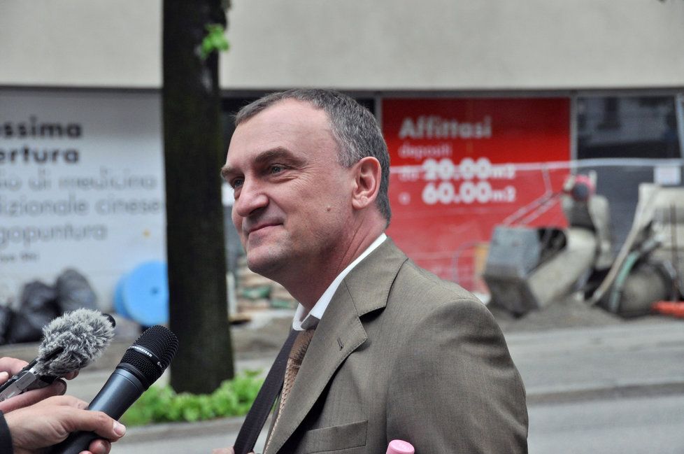 Uhlobaron Koláček hýřil v Bellinzoně dobrou náladou: Prý věří švýcarským soudům