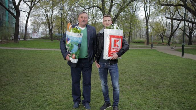 Antonín Panenka a Vladimír Darida ve spotu Kauflandu Z lásky k fotbalu