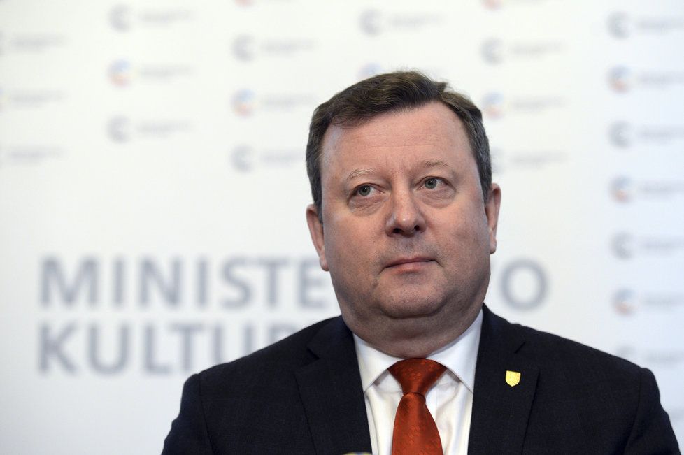 Ministr kultury Antonín Staněk (ČSSD) oznámil ve středu 15.5 2019 svou rezignaci