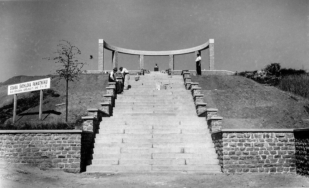 1936 Otevřen byl s velkou slávou.