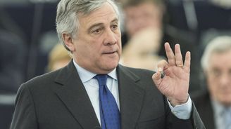 Británie nám za brexit nabízí jen drobné, stěžuje si Tajani. Chce částku ztrojnásobit