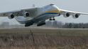 11. dubna: Antonov An-225 odlétá ze své základny,  kyjevského letiště Hostomel směr Čína.