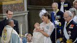 Ve Švédsku pokřtili malého prince: Tříměsíční miminko k údivu všech obřad prospalo