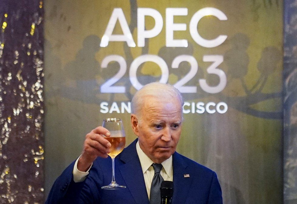Joe Biden na summitu APEC v San Francisku (16. 11. 2023).