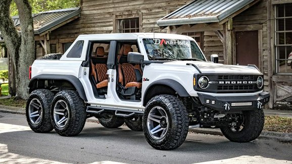 První Ford Bronco 6x6 na světě si vzali do parády úpravci z Apocalypse Manufacturing