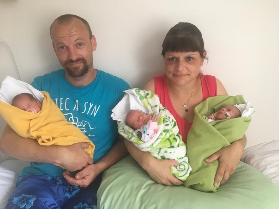 V porodnici U Apolináře se narodila minulý týden trojčátka. Holčičky přišly na svět během pouhé minuty