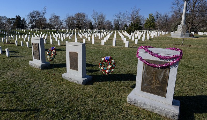 Národní hřbitov Arlington: Zde leží Roger Chaffee a Gus Grissom.