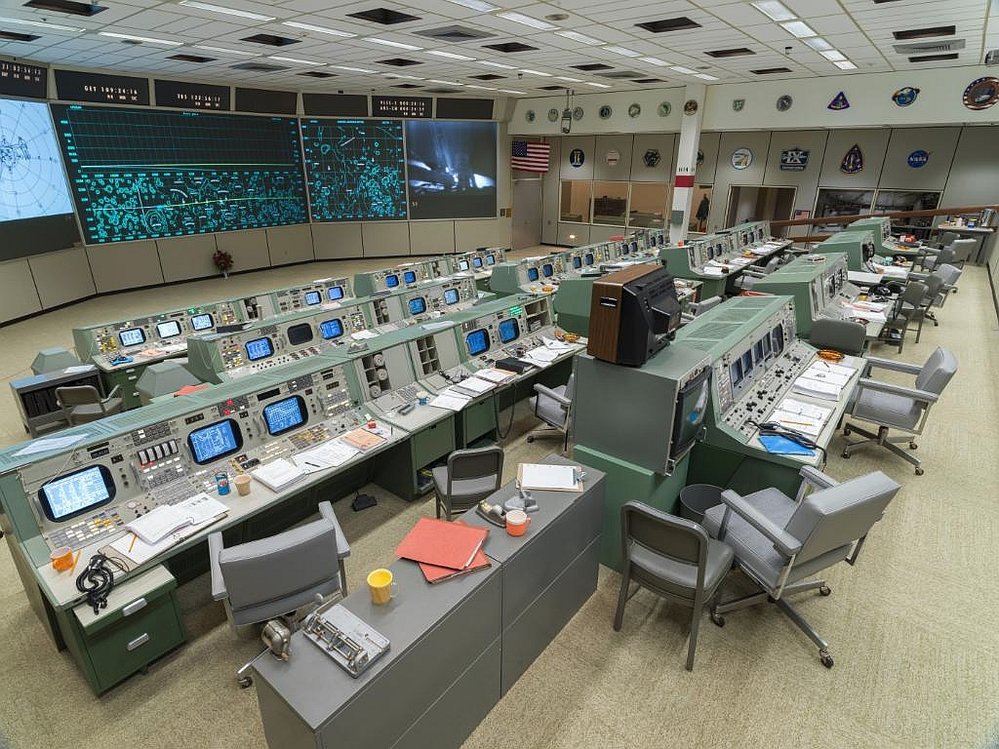 Zrekonstruované řídicí středisko MOCR2 (Mission Operations Control Room 2)