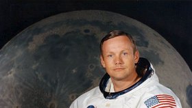 Neil Armstrong se do historie zapsal jako první člověk, který dobyl Měsíc.