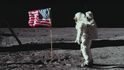 Apollo 11 – Dokument obsahuje dosud nikdy nezveřejněné záběry z cesty Apolla 11 na Měsíc.