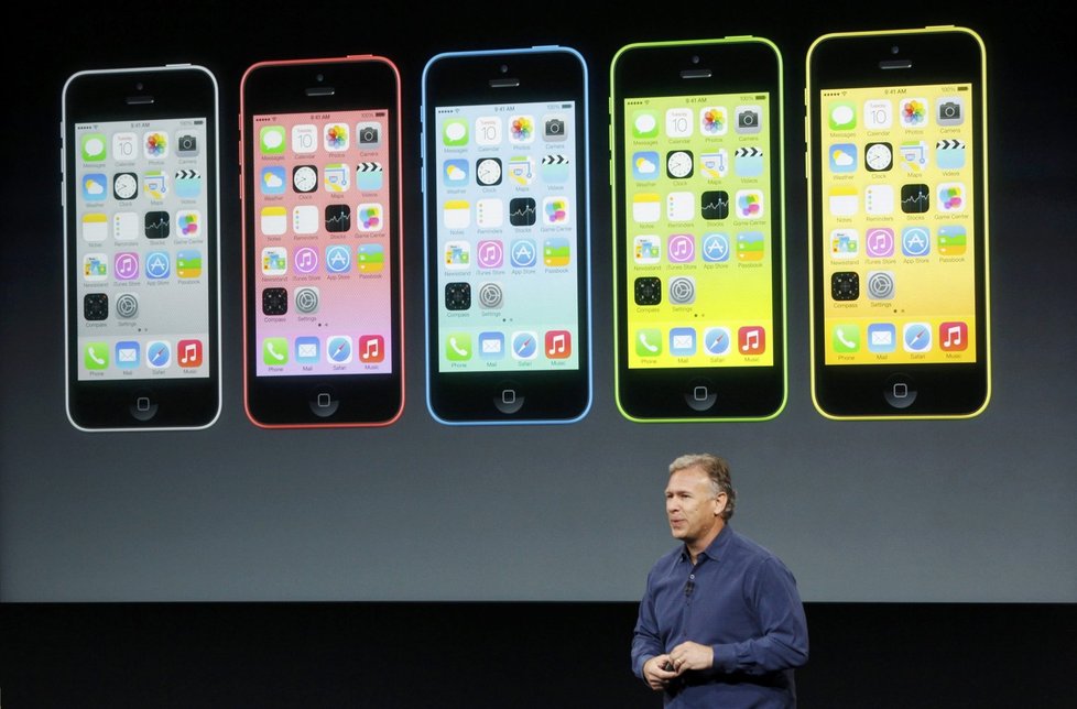 iPhone 5C je prvním levným mobilem od Applu