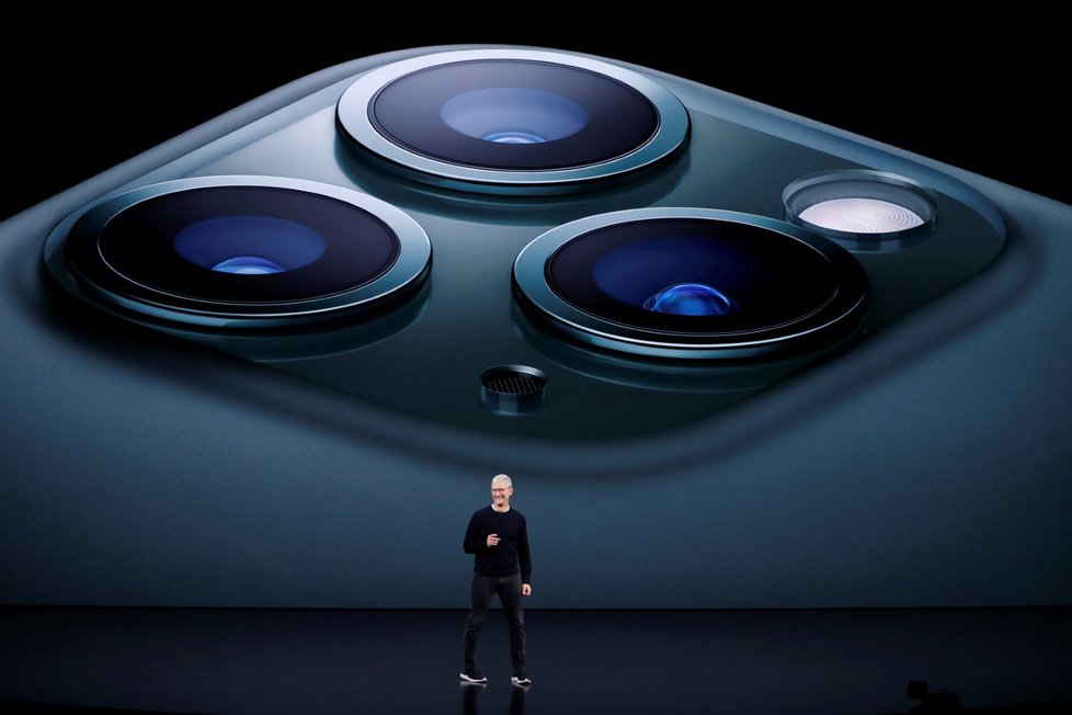 Apple představil iPhone 11, nový iPad i iWatch (10. 9. 2019)