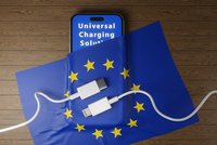 Apple se podřizuje požadavku EU: Nový iPhone bude mít již také nabíječku USB-C