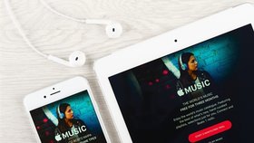 Apple Music předběhlo v USA Spotify. Má více předplatitelů