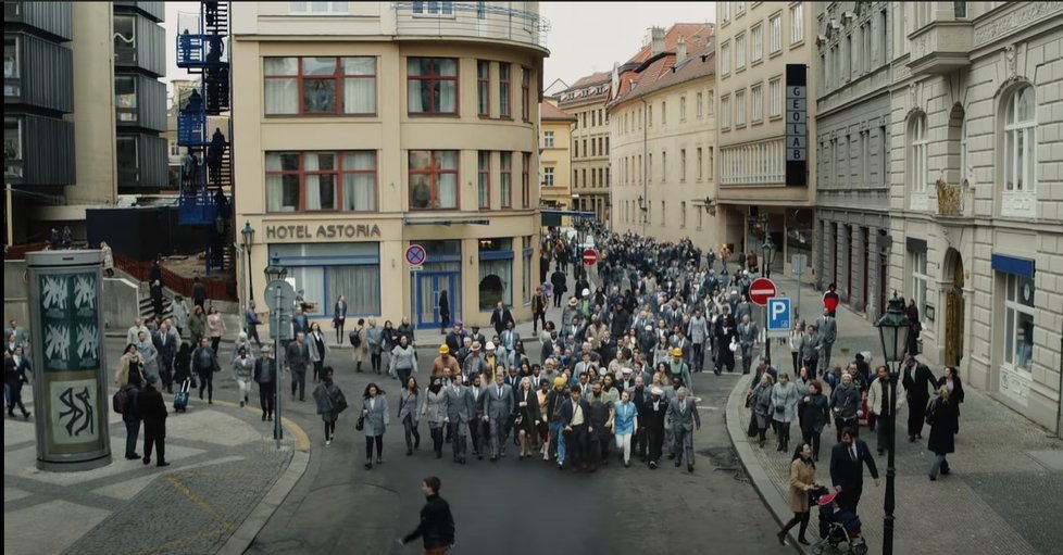 Firma Apple si již poněkolikáté vybral exteriéry hlavního města Prahy pro svůj reklamní spot.