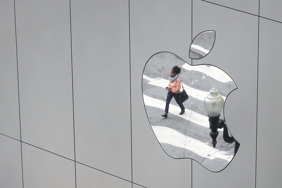 Světoznámá společnost Apple je americká firma se sídlem v Cupertinu v Kalifornii