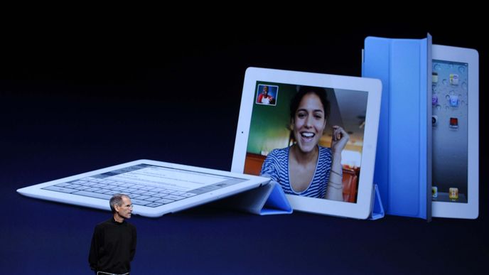 Steve Jobs prezentuje iPad 2